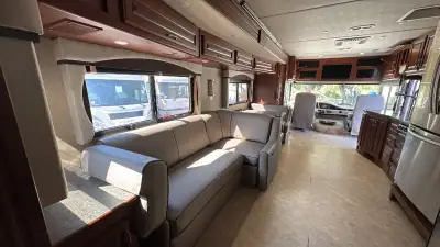 2016 Fleetwood Southwind 34A photo 29