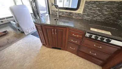 2016 Fleetwood Southwind 34A photo 34