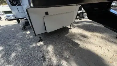 2017 Voltage By Dutchmen Voltage FW Toy Hauler 4105 photo 43