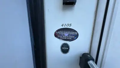 2017 Voltage By Dutchmen Voltage FW Toy Hauler 4105 photo 10