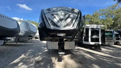 2017 Voltage By Dutchmen Voltage FW Toy Hauler 4105 photo 2