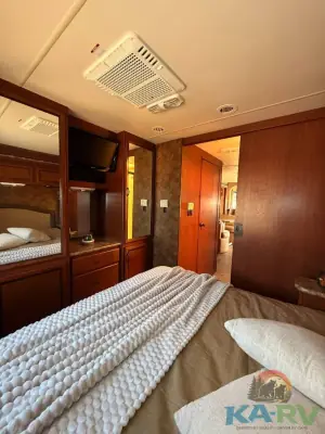 2014 Four Winds HURRICANE 29X photo 23