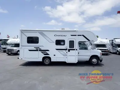 2026 Thor Motor Coach Chateau photo 8