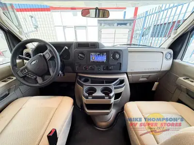 2026 Thor Motor Coach Chateau photo 9
