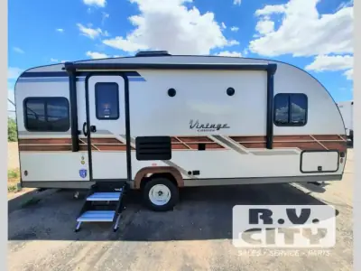 2024 Gulf Stream Vintage Cruiser 19ERD