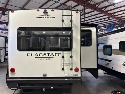 2027 Forest River Flagstaff Super Lite 29KSRL photo 7