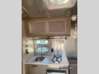 2026 Airstream Caravel 16RB photo 9