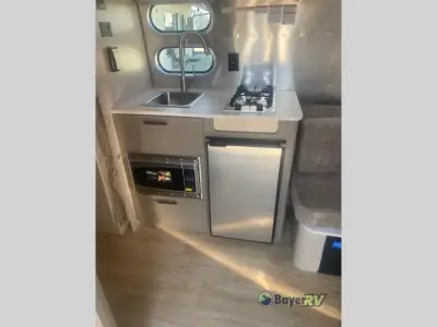 2026 Airstream Caravel 16RB photo 8