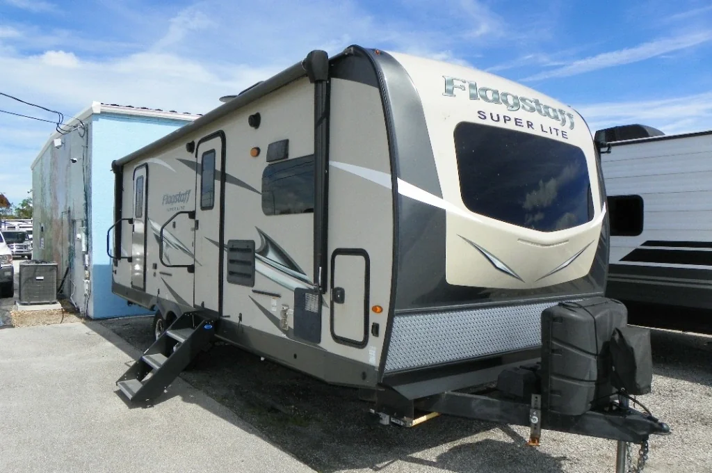2021 Forest River Flagstaff Super Lite 26FKBS exterior