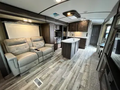 2018 Keystone OUTBACK 330RL photo 22