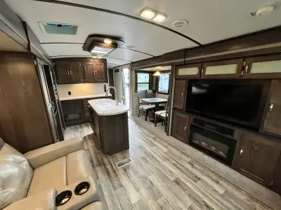2018 Keystone OUTBACK 330RL photo 23