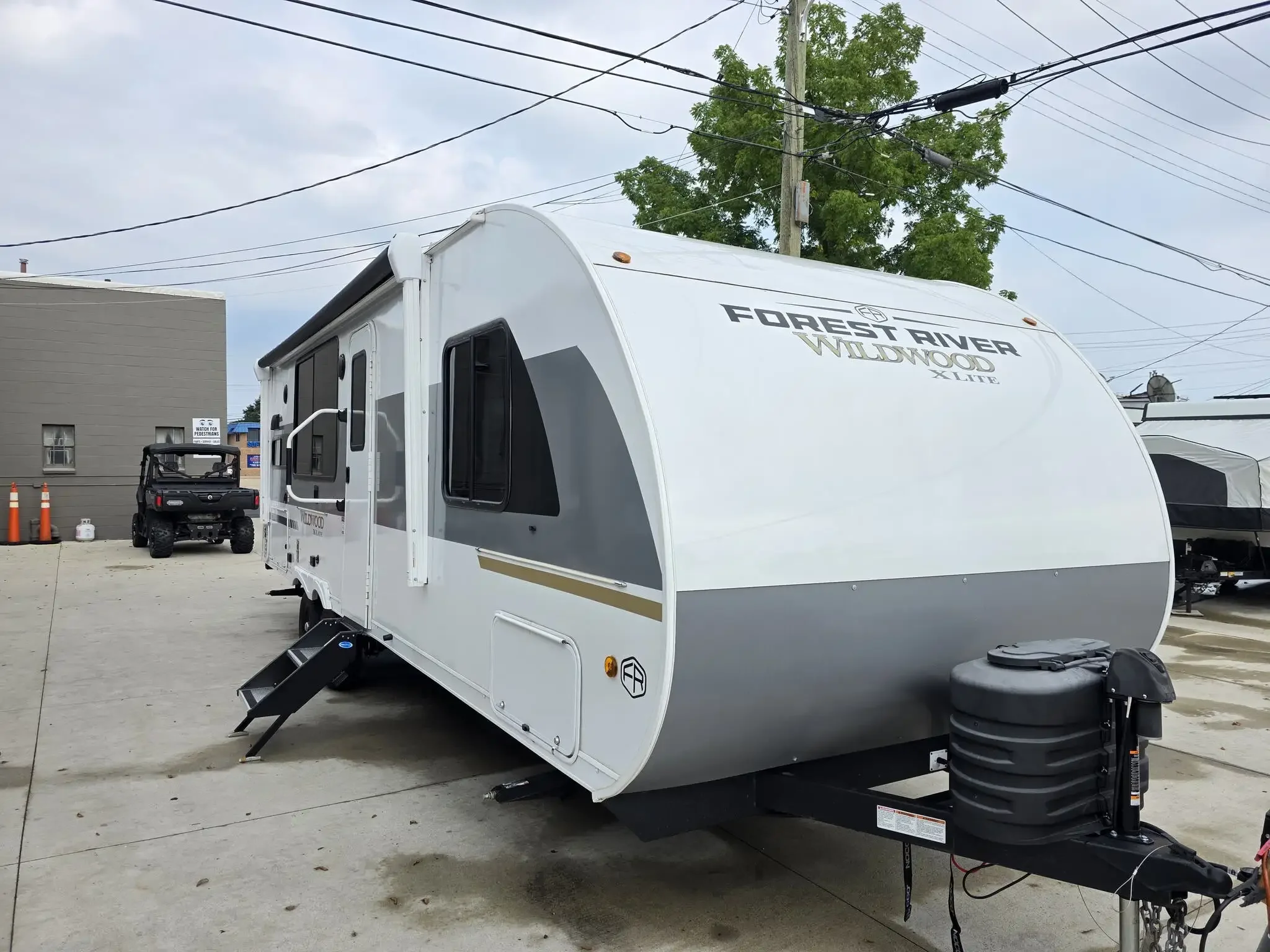 2025 Forest River Wildwood X-Lite 24VIEW exterior
