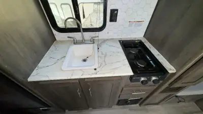 2022 Coachmen Clipper Single Axle 182DBU photo 25