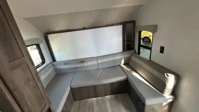 2022 Coachmen Clipper Single Axle 182DBU photo 11