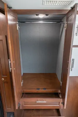 2021 Regency Ultra Brougham 25MB photo 25