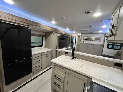 2025 K-Z CONNECT C323MKK photo 33