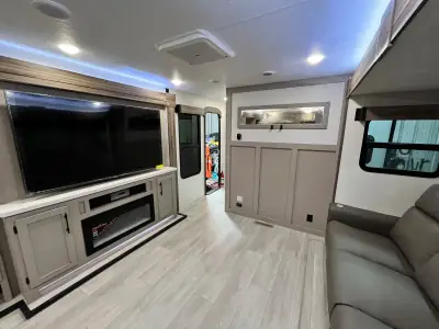2025 K-Z CONNECT C323MKK photo 35