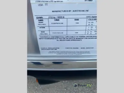 2026 Airstream International 23FB Twin photo 20