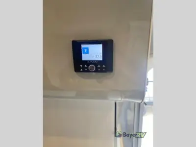 2026 Airstream International 23FB Twin photo 11