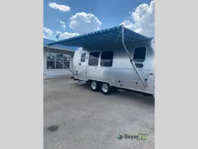 2026 Airstream International 23FB Twin photo 7