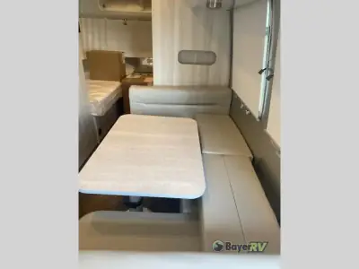 2026 Airstream International 23FB Twin photo 9