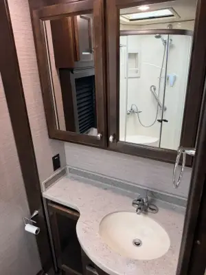 2020 Tiffin Motorhomes Allegro Red 33AA photo 19