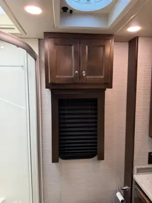 2020 Tiffin Motorhomes Allegro Red 33AA photo 22