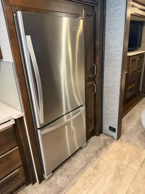 2020 Tiffin Motorhomes Allegro Red 33AA photo 16