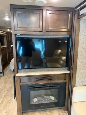 2020 Tiffin Motorhomes Allegro Red 33AA photo 13