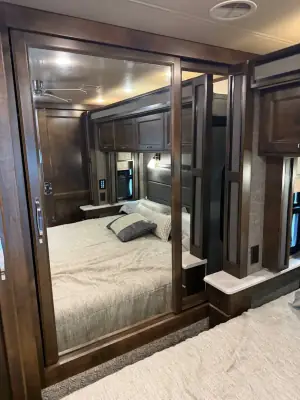 2020 Tiffin Motorhomes Allegro Red 33AA photo 26