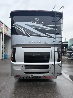 2020 Tiffin Motorhomes Allegro Red 33AA photo 5