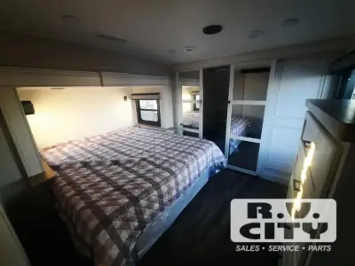 2025 Jayco Eagle 360DBOK photo 9