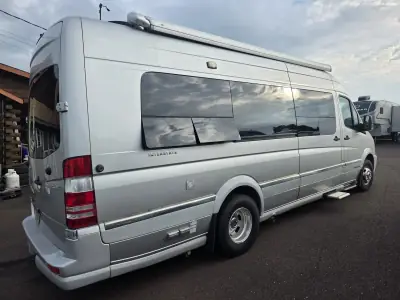 2014 Airstream Interstate Lounge EXT 4 seater photo 5