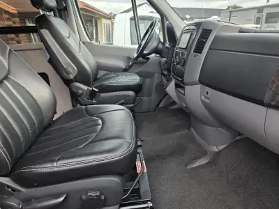 2014 Airstream Interstate Lounge EXT 4 seater photo 17