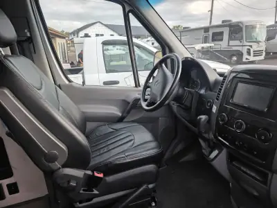 2014 Airstream Interstate Lounge EXT 4 seater photo 16