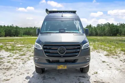 2027 Storyteller Overland Dark Mode OG AWD photo 9