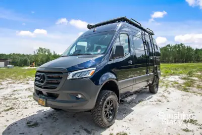 2027 Storyteller Overland Dark Mode OG AWD photo 8