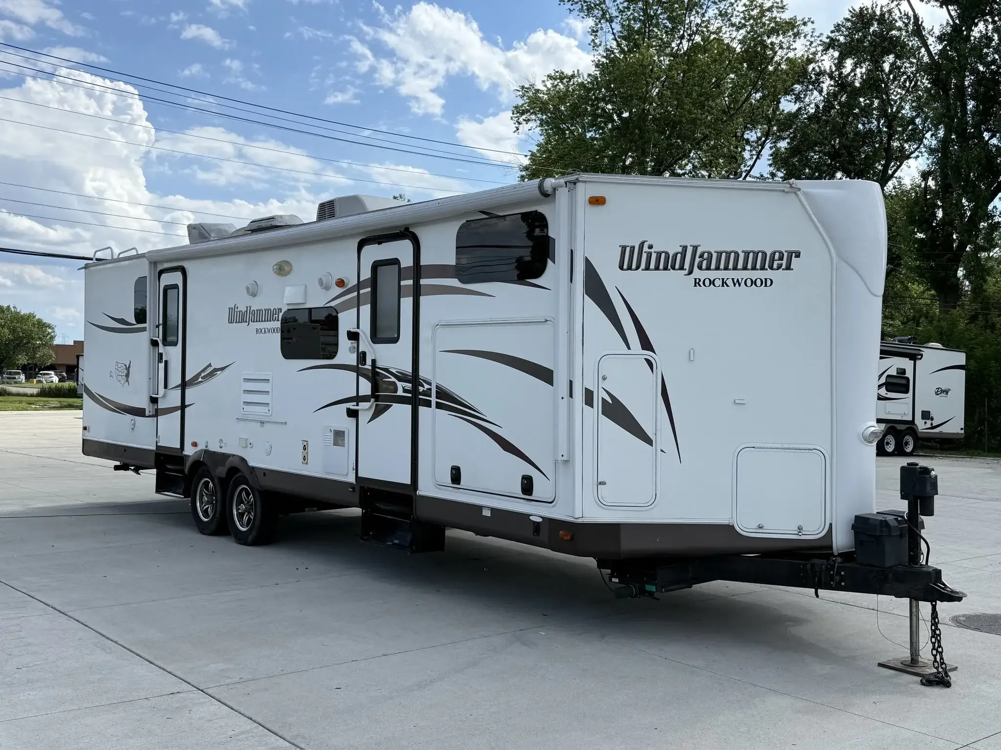 2014 Forest River Rockwood Windjammer 3006WK exterior