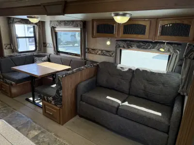 2014 Forest River Rockwood Windjammer 3006WK photo 7