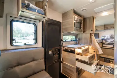2027 Winnebago Ekko Sprinter 23B AWD photo 11
