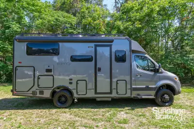 2027 Winnebago Ekko Sprinter 23B AWD photo 2
