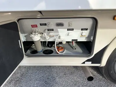 2019 Coachmen Mirada 29FW photo 9