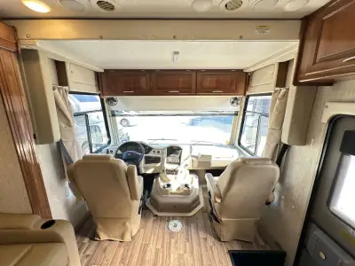 2019 Coachmen Mirada 29FW photo 12