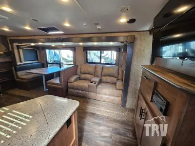 2023 Outdoors Back Country Series MTN TRX 28DBS photo 5