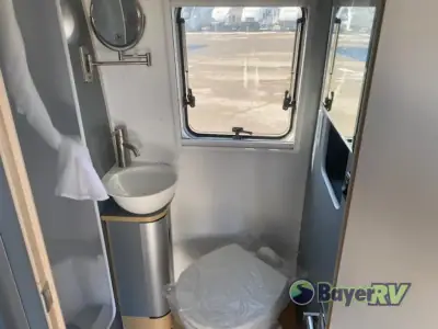 2026 Airstream World Traveler 22RB photo 19