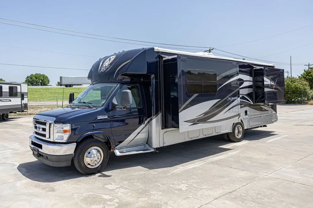 2023 Nexus Viper 29V exterior