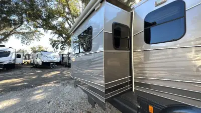 2007 Isata By Dynamax Touring Sedan Series 310 Ford Diesel photo 67