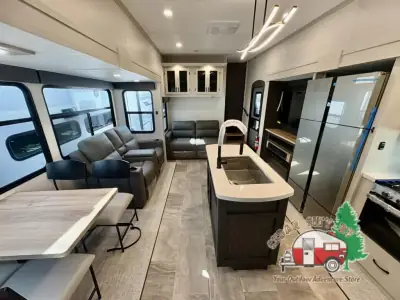 2026 Coachmen Chaparral 381DBL photo 19
