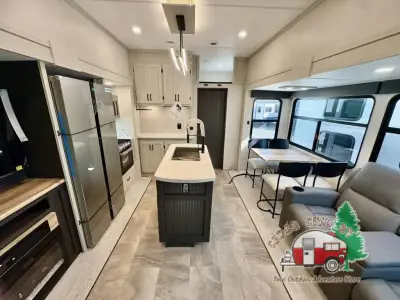 2026 Coachmen Chaparral 381DBL photo 18