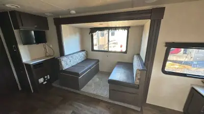 2018 Wildwood By Forest River X-Lite 233RBXL photo 10